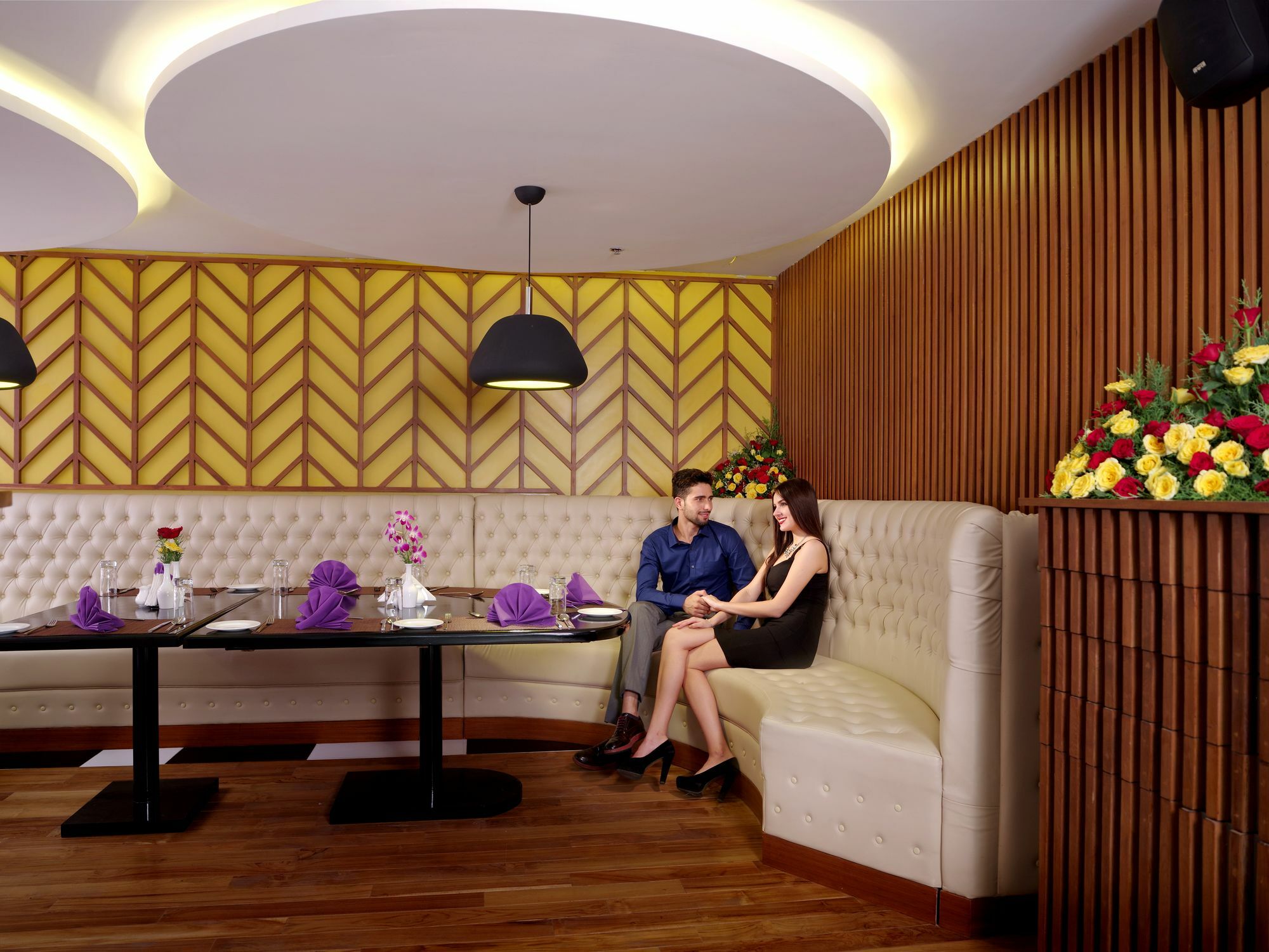 The Blooms Cochin Otel Kochi Dış mekan fotoğraf